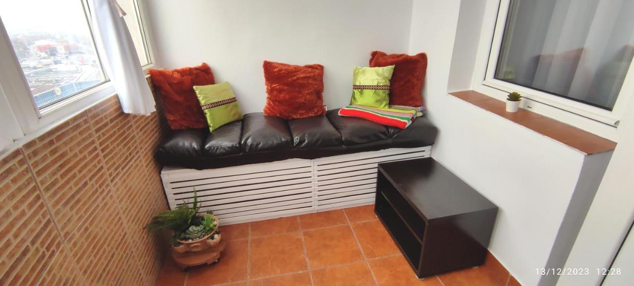 Platinum Apartment - Apartament Cu 3 Camere, 2 Dormitoare, 2 Bai, Bucatarie Complet Utilata, 2 Balcoane 布加勒斯特 外观 照片