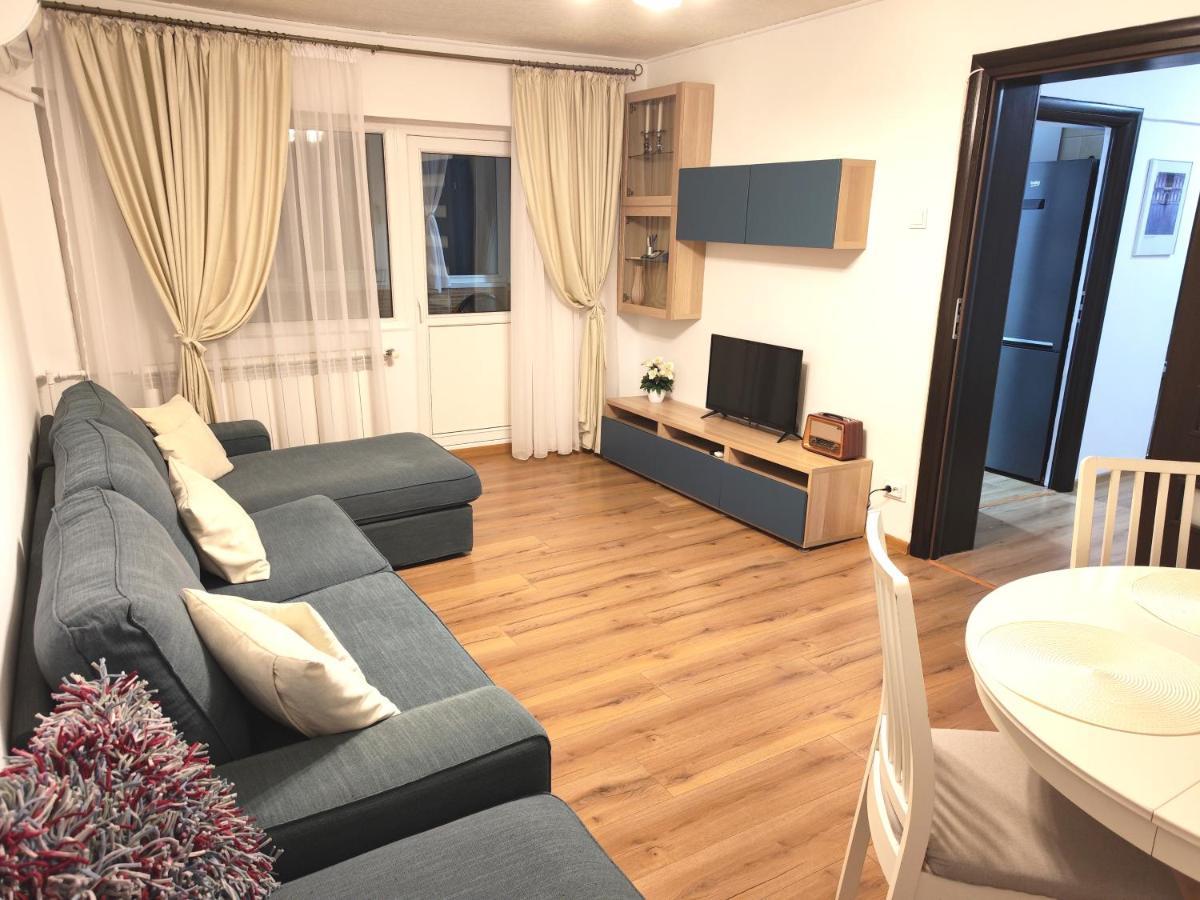 Platinum Apartment - Apartament Cu 3 Camere, 2 Dormitoare, 2 Bai, Bucatarie Complet Utilata, 2 Balcoane 布加勒斯特 外观 照片