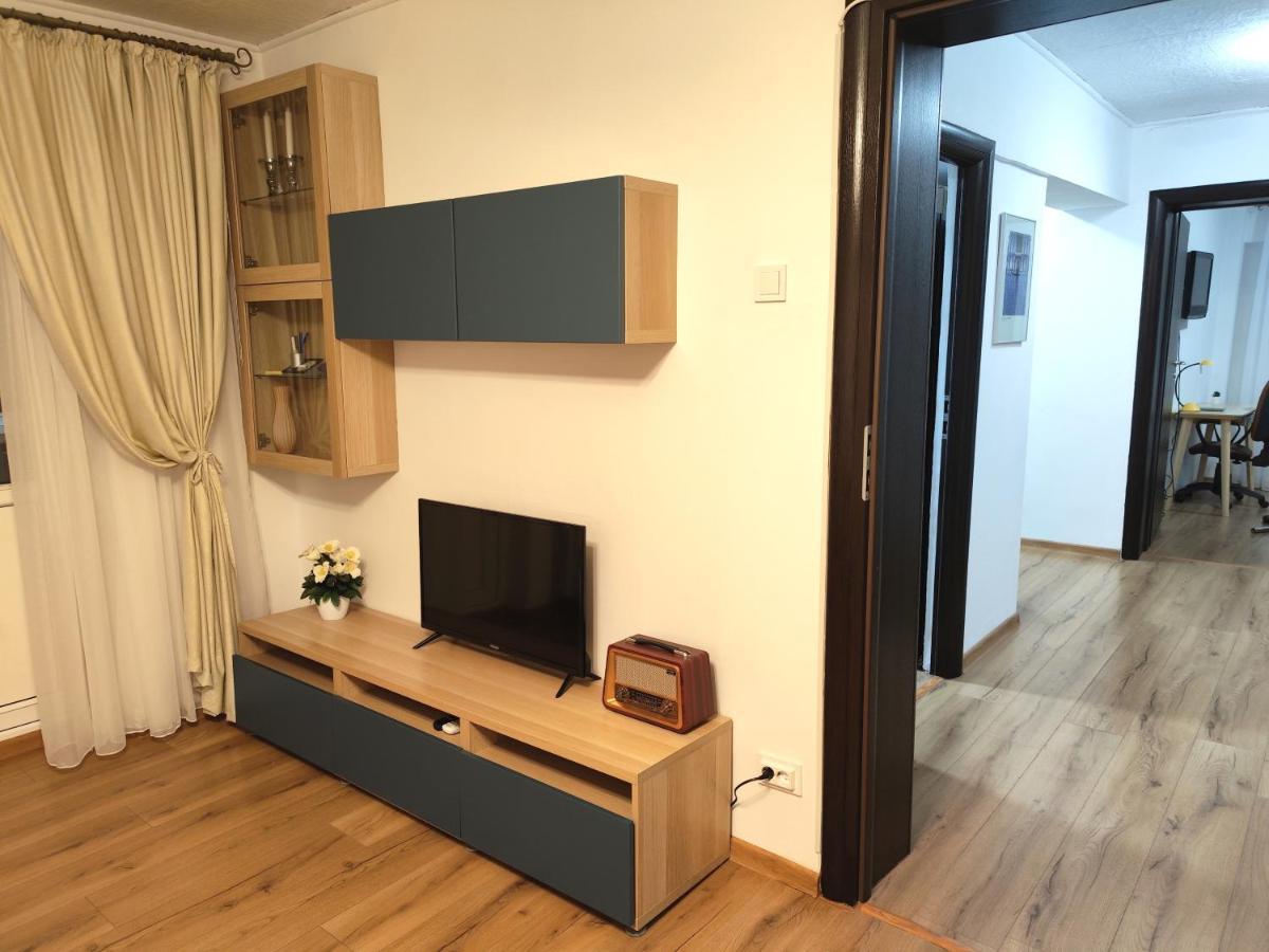Platinum Apartment - Apartament Cu 3 Camere, 2 Dormitoare, 2 Bai, Bucatarie Complet Utilata, 2 Balcoane 布加勒斯特 外观 照片