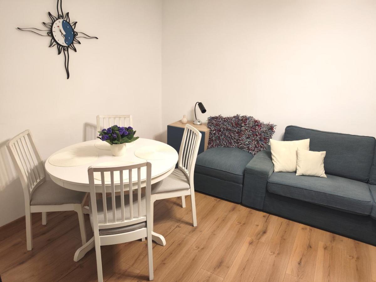 Platinum Apartment - Apartament Cu 3 Camere, 2 Dormitoare, 2 Bai, Bucatarie Complet Utilata, 2 Balcoane 布加勒斯特 外观 照片