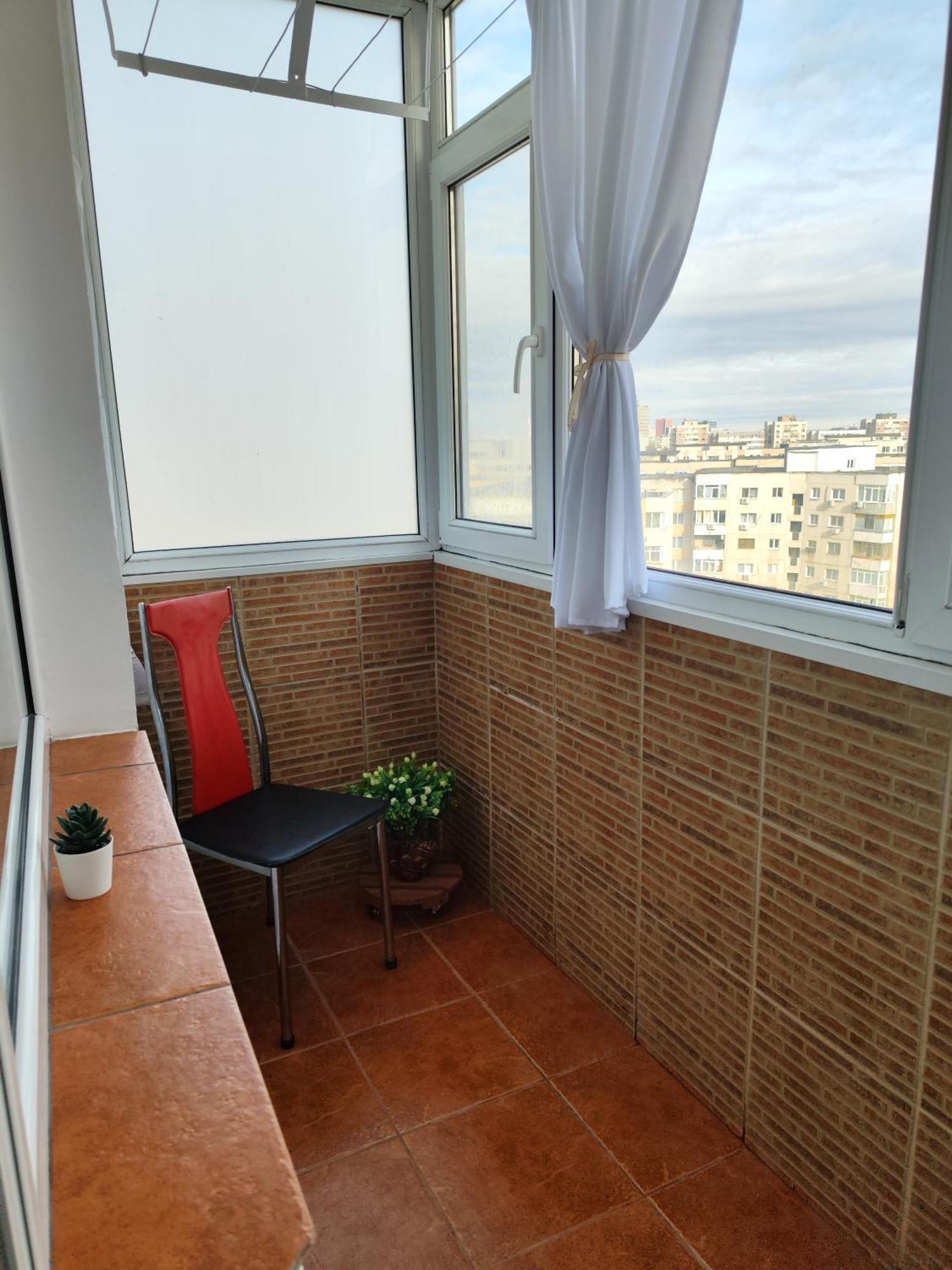 Platinum Apartment - Apartament Cu 3 Camere, 2 Dormitoare, 2 Bai, Bucatarie Complet Utilata, 2 Balcoane 布加勒斯特 外观 照片