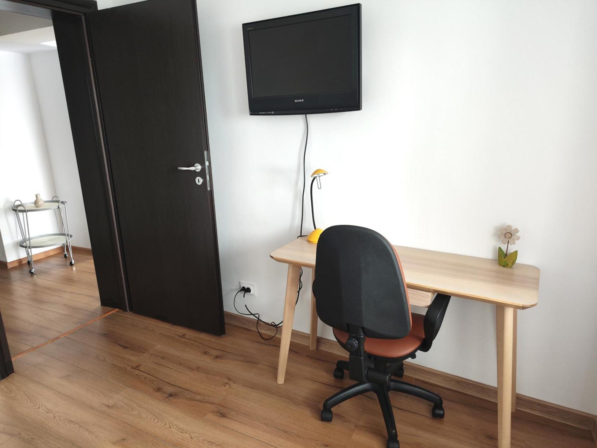 Platinum Apartment - Apartament Cu 3 Camere, 2 Dormitoare, 2 Bai, Bucatarie Complet Utilata, 2 Balcoane 布加勒斯特 外观 照片