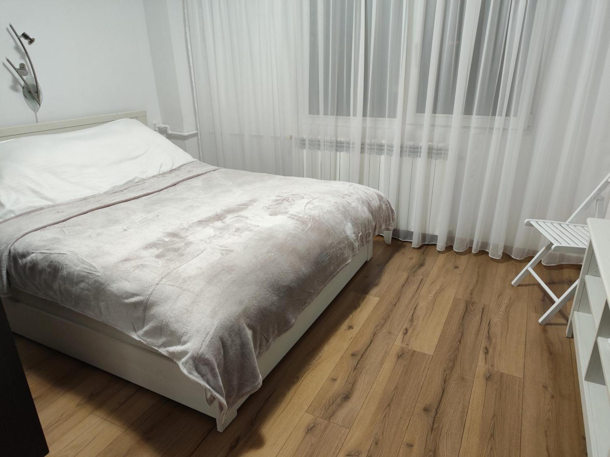 Platinum Apartment - Apartament Cu 3 Camere, 2 Dormitoare, 2 Bai, Bucatarie Complet Utilata, 2 Balcoane 布加勒斯特 外观 照片